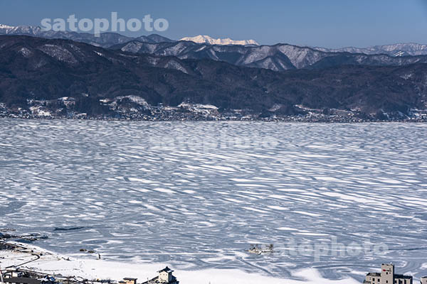 諏訪湖の模様と御嶽山.jpg